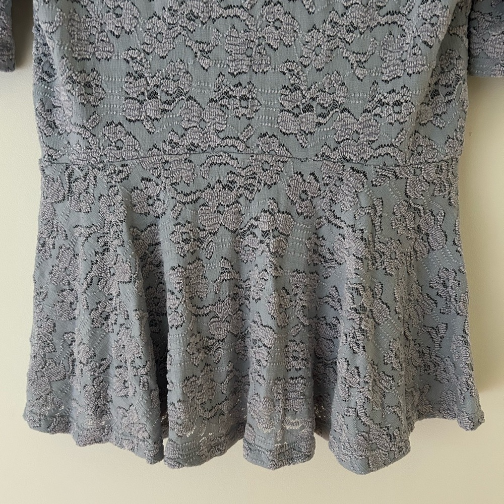 Free People Floral Lace Peplum Blouse
Size: Medium 
Used (Like New) - Picture 4 of 9